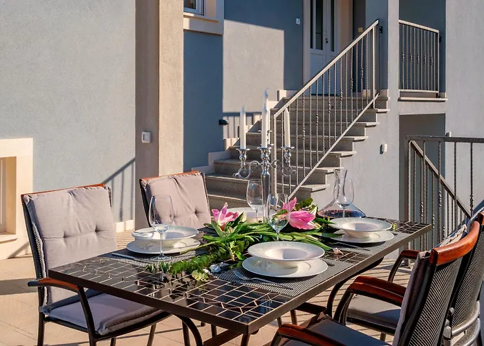 Luxury Authentic Experience At Villa Marta