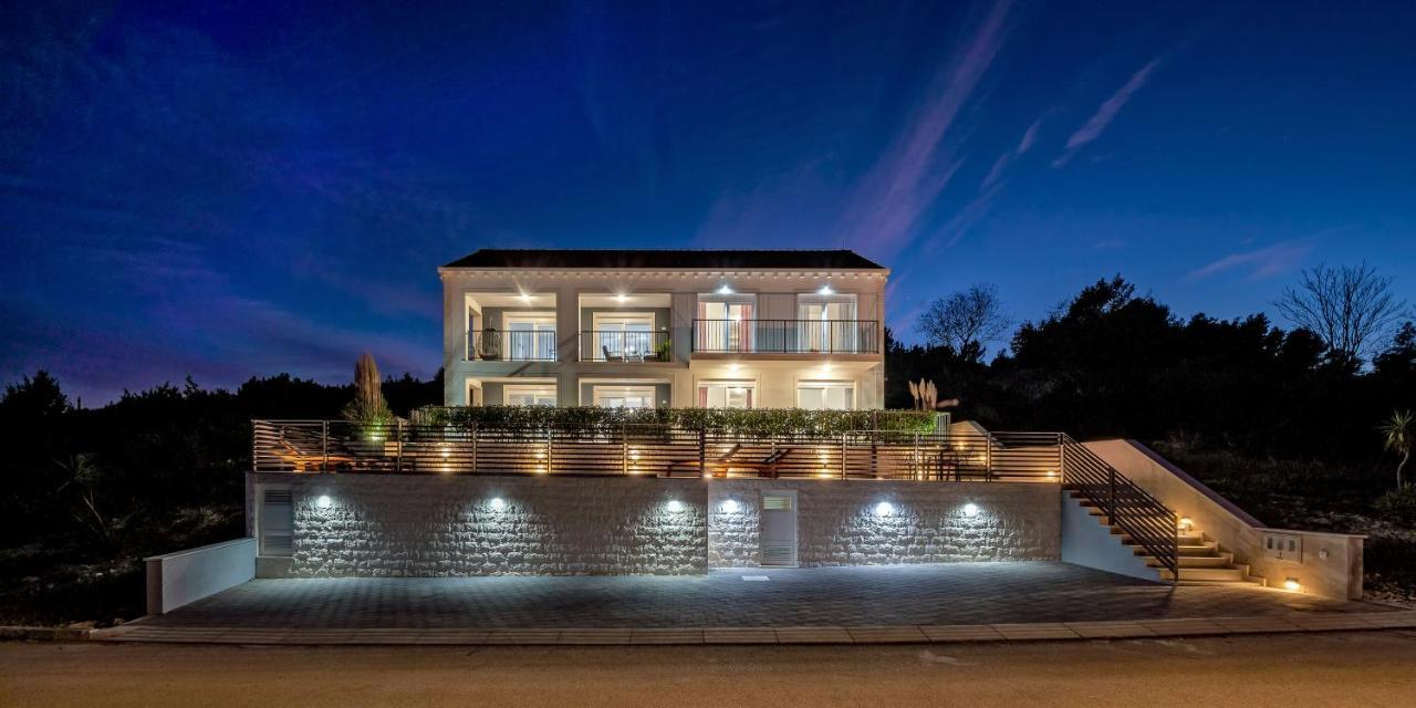 Luxury Authentic Experience At Marta * Lumbarda